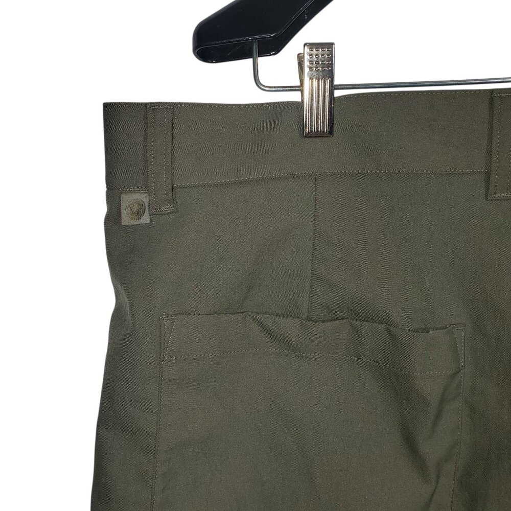 Lululemon Relaxed Tapered Smooth Twill Trouser Pants Men's 38 Green Flat-Front - Picture 5 of 6